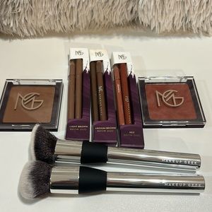 Makeup Geek Bundle of brand new Brushes, brow duos, bronzer, and blush. Discont.